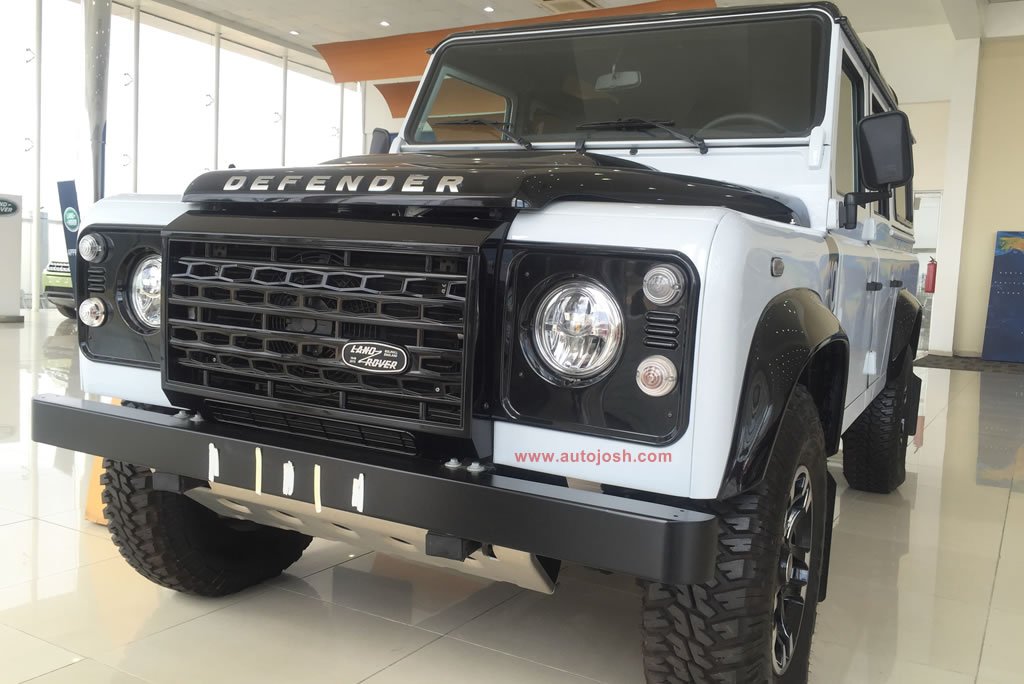 Land Rover Defender3