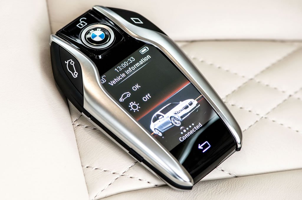 bmw 750 key