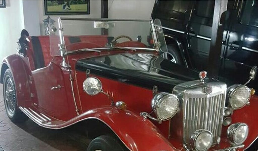 dino-melaye's-vintage-rolls-royce