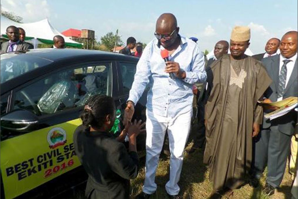 fayose-presents-brand-new-Kia-Cerato