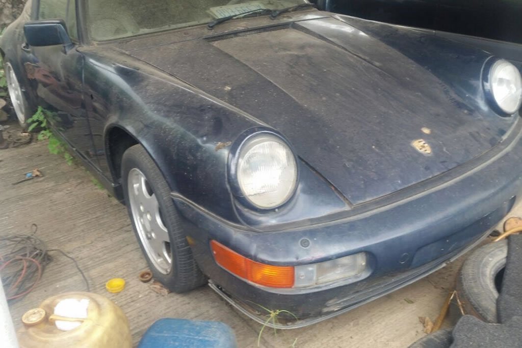 1990-porsche-911-carrera-4-targa