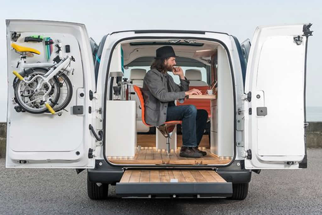 nissan-electric-mobile-office