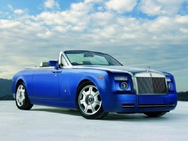 Rolls-Royce-Phantom