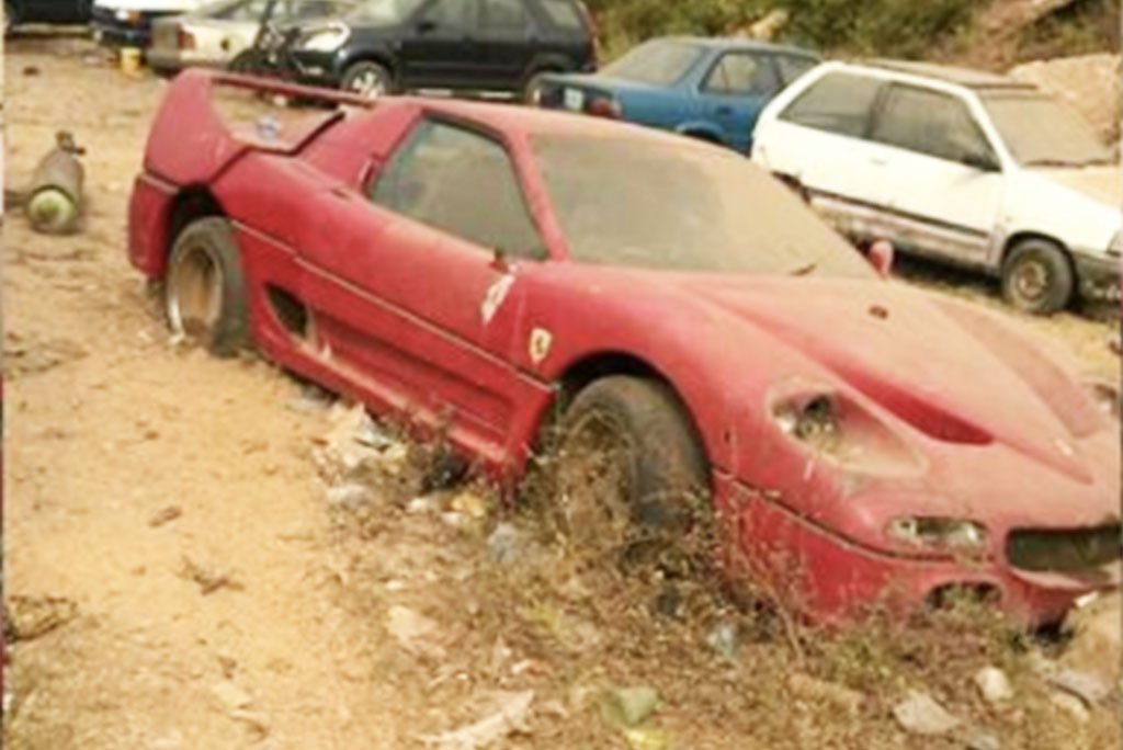 abandoned-ferrari-f50