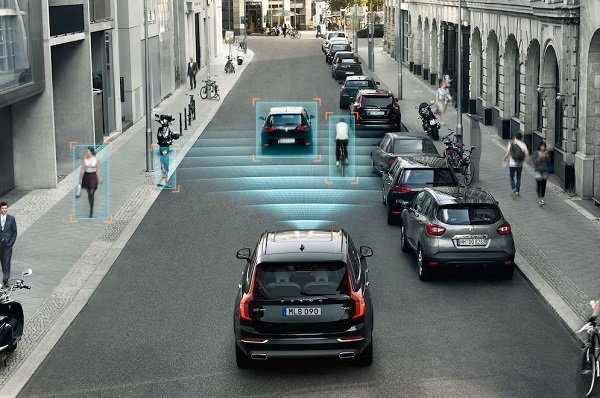 Volvo promises deathproof cars by 2020