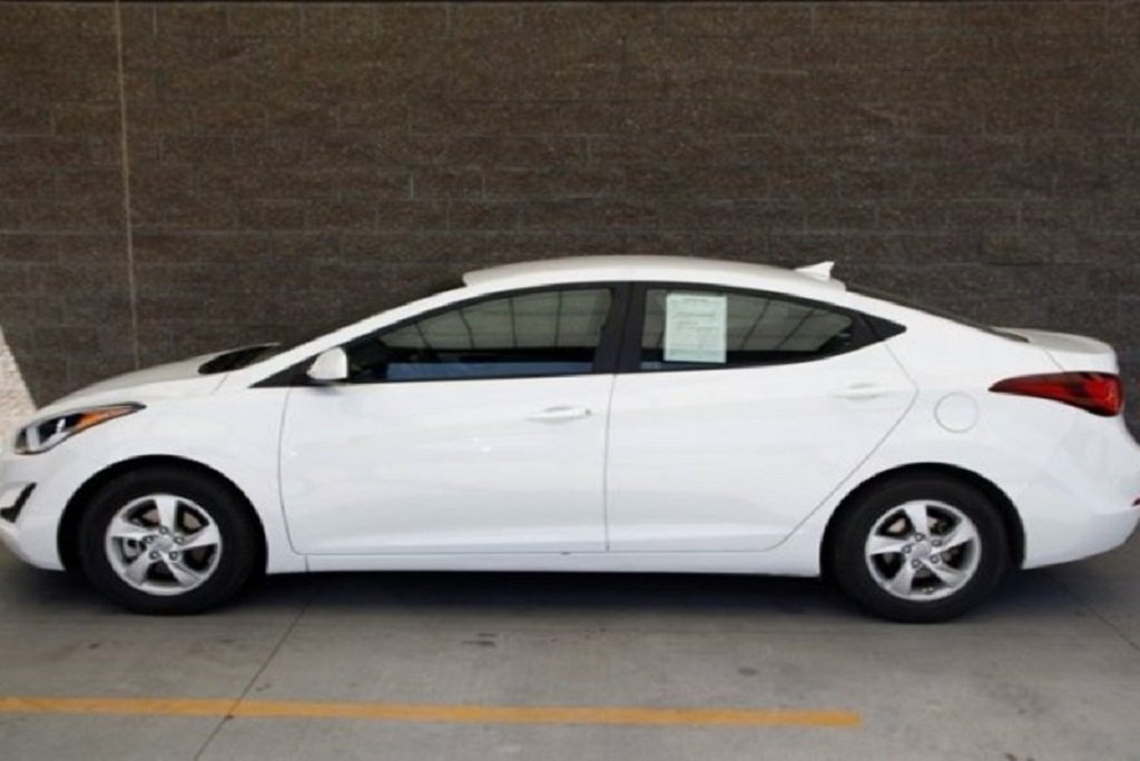 Hyundai-Elantra-2015 Car