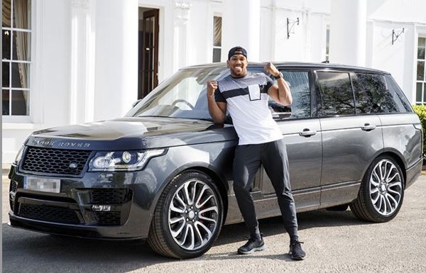 anthony joshua rangerover