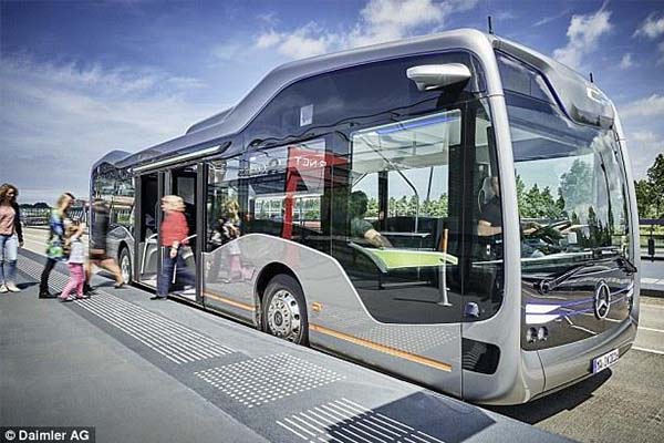 mercedes-benz-self-driving-bus