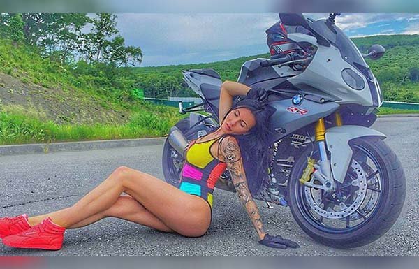 sexiest-russian-motorcyclist