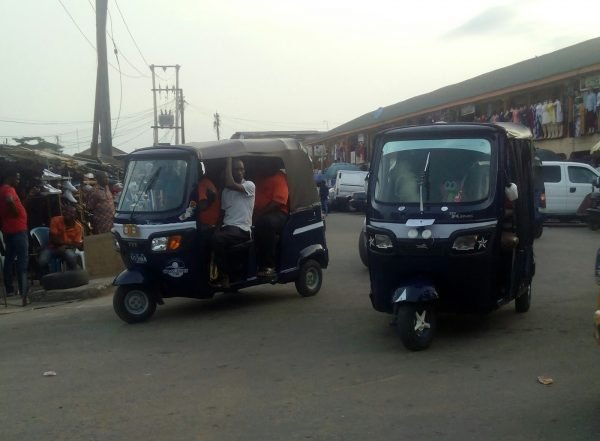 nigeria-taxi-color