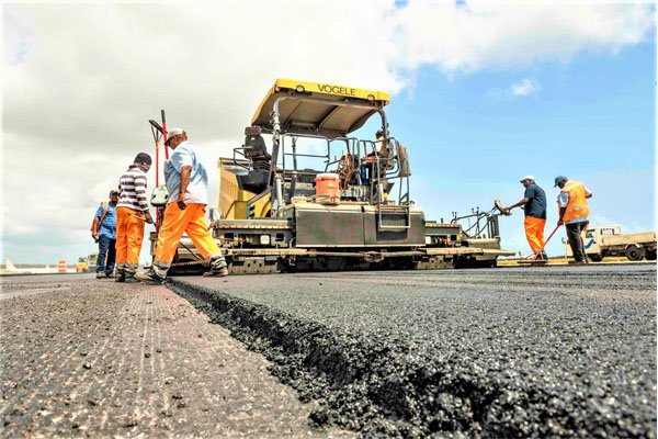 Buhari Is Constructing 524 Highway, Bridges Nationwide – Fashola