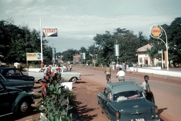 street of Enugu and cars around then 