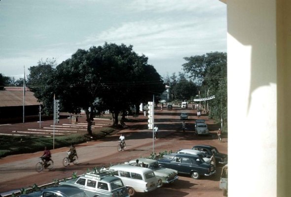 street of Enugu and cars around then 