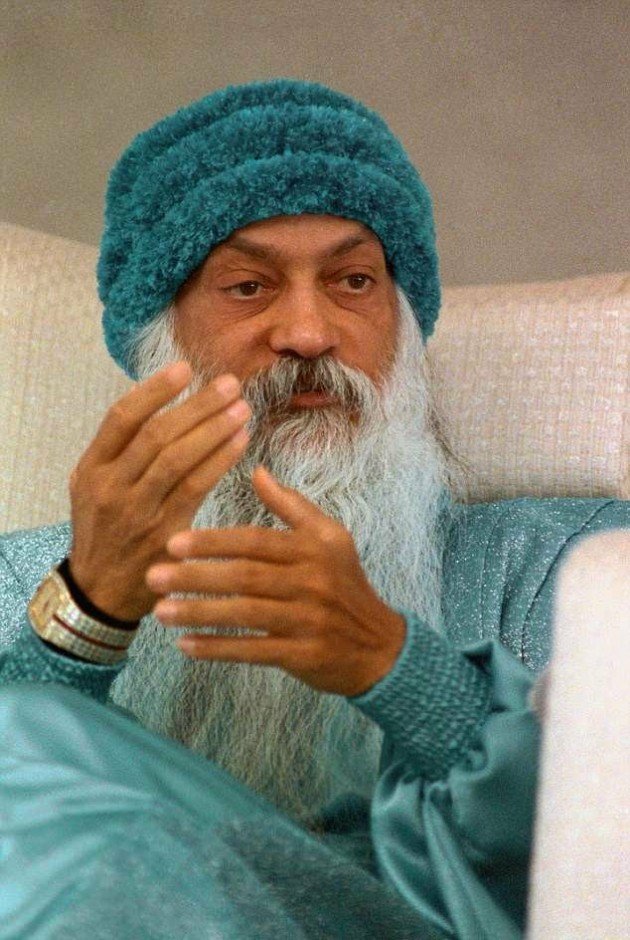 Meet Osho Rajneesh The Indian Sex Guru Who Had 93 Rolls Royces In The