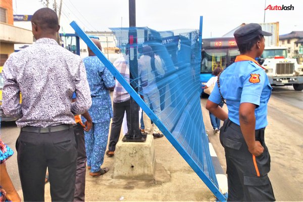 Median Fences On Lagos Roads Are Damaged Autojosh