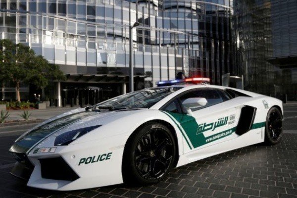 Queste 10 auto della polizia di Dubai renderanno gelosi i ricchi nigeriani - autojosh 