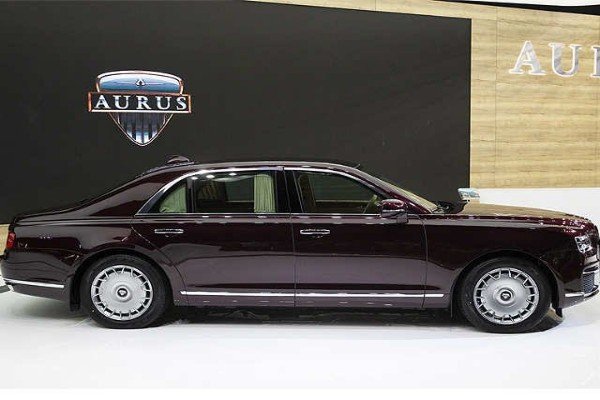 putins-limo-aurus-senat-sedan-crash-test