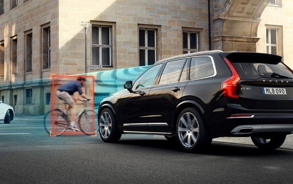 volvo safety features