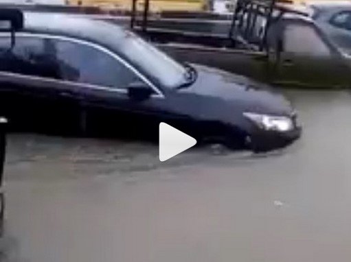 cars stuck in lagos flood