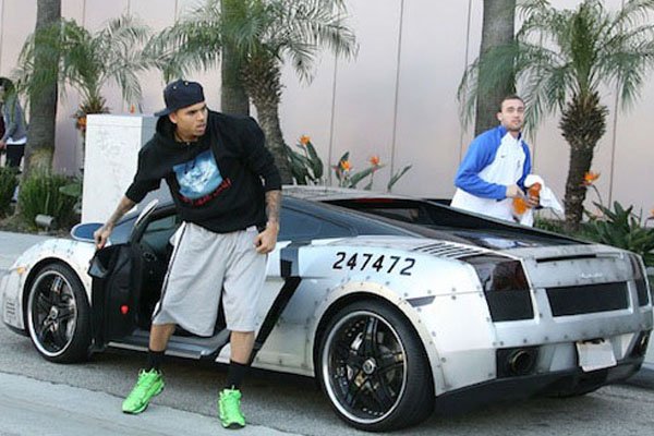 Chris Brown Car In Living Room