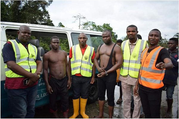 Bus Recovered After Plunging Into A River, Some Passengers Missing ...