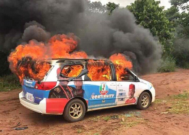 campaign vehicles set ablaze in imo state 2