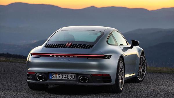 New Porsche 911