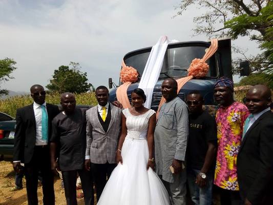 truck driver wedding 