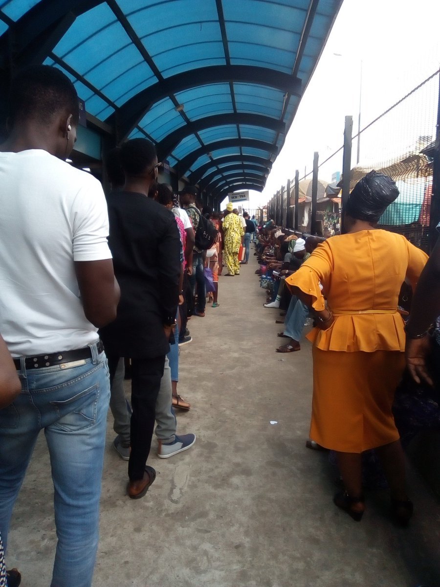 brt queue lagos