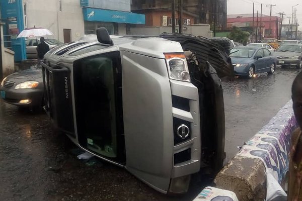 See The SUV That Tumbled At Akonwonjo Roundabout In Lagos (PHOTOS ...