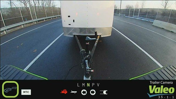 Valeo Unveils Amazing Camera Tech That Allows Drivers To See The Back