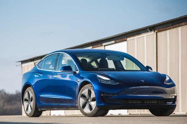 Tesla Model 3 Steering Fall Off While Driving Barely A Month Of Purchase