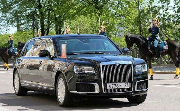 Watch As Putin’s Massive Motorcade, Including His Aurus Senat Limo, Roars Through Moscow - autojosh 