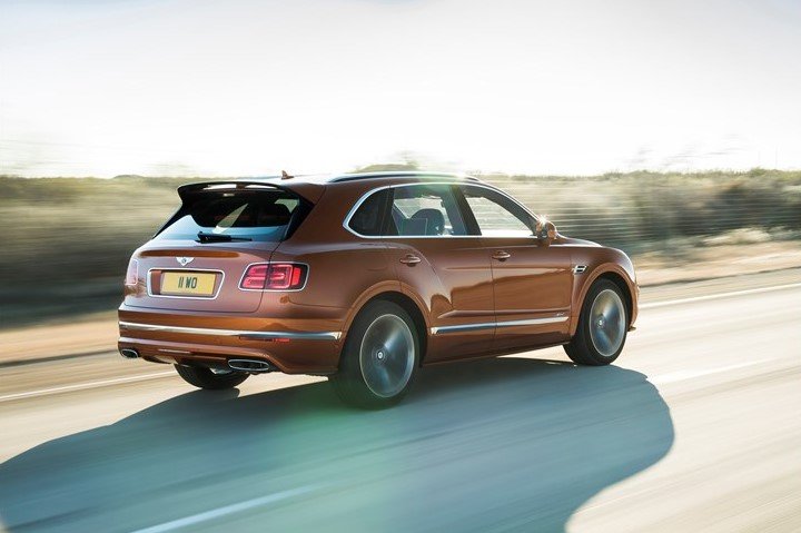 bentley bentayga fastest SUV