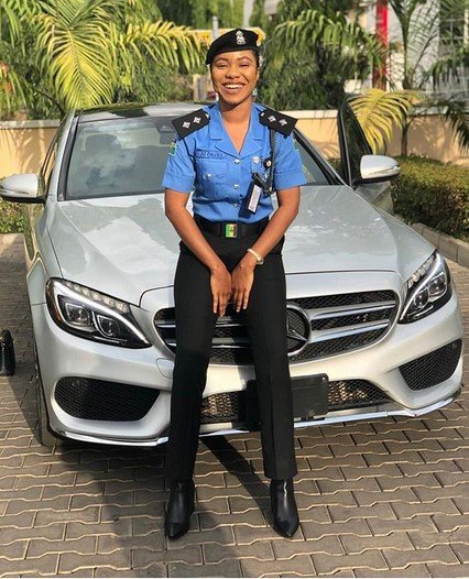 nigerian policewoman