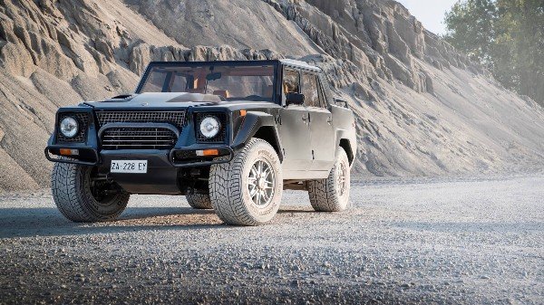 A Look At Lamborghini's Military-style LM002 SUV, The Rambo Lambo - AUTOJOSH