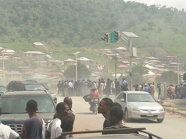 truck plunges into river in Kogi