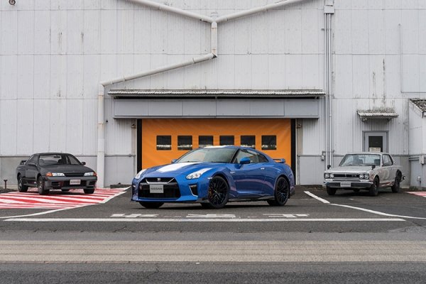 nissan gtr 50th anniversary