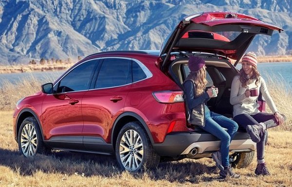 2020 ford escape trunk