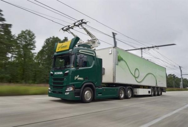 Germany Opens Electric Highway For Trucks To Curb ...