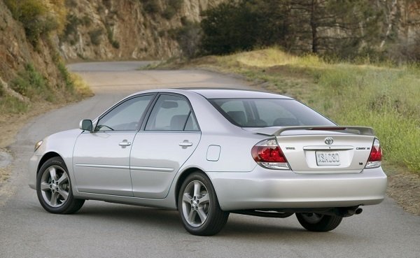 200 Toyota Camry Le