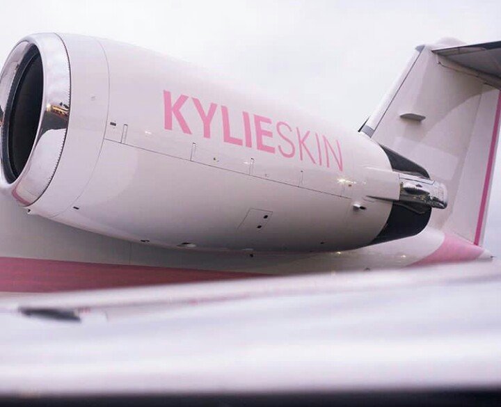 Kylie Jenner Gets Herself A Customized Private Jet For Summer Trip ...