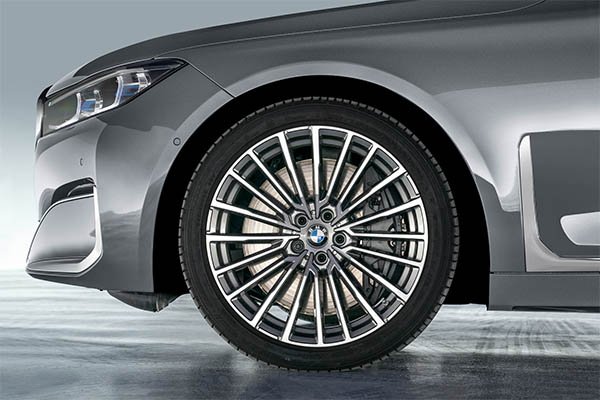 alloy wheel car feature