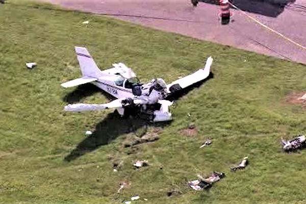 [Image: skydiving-Plane-Crash-5.jpg]
