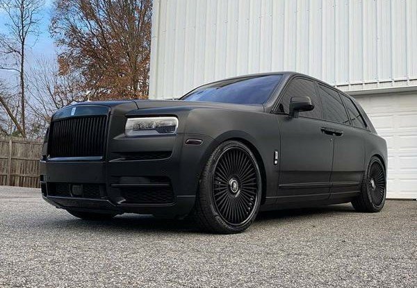 China Rolls Royce Cullinan Black Badge Wrecked after just 324 miles  The  Supercar Blog