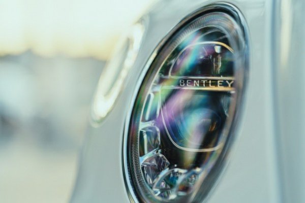 Bentley-Bentayga-Hybrid