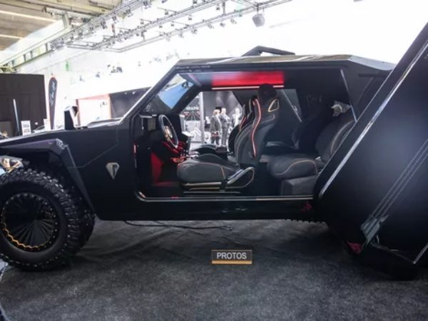 $1m-Ramsmobile-RM-X2-Bulletproof-Luxury-Tank-14