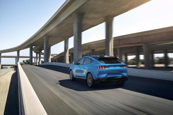 Ford-Mustang-Mach-E-Electric-SUV