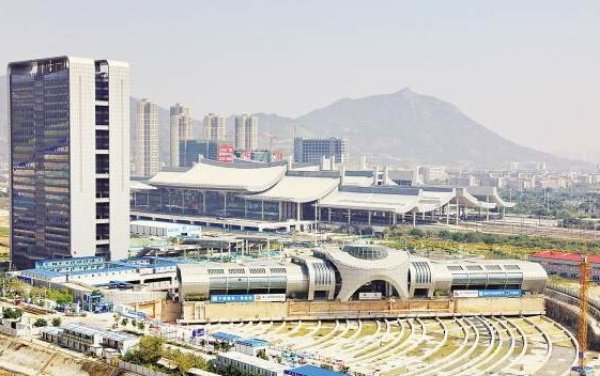 30000-Tonne-Xiamen-Bus-Terminal
