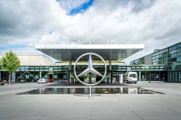 500,000th-Mercedes-Benz-W222-S-Class-Sedans